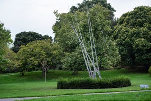 [George Rickey][0], _Five Lines in Parallel Planes_ (1966). Courtesy Kasmin. Frieze Sculpture, The Regent's Park, London (14 September–13 November 2022). Courtesy Frieze.


[0]: https://ocula.com/artists/george-rickey/
